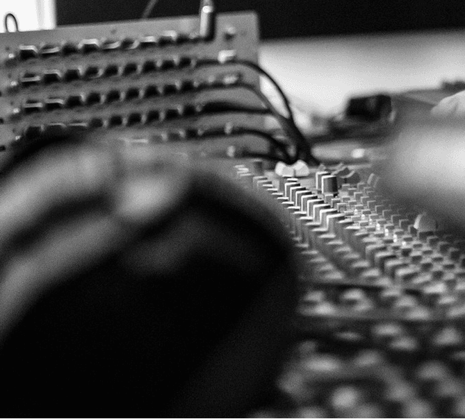 Advanced Mixing & Post Production (Re-recording from analog gear)